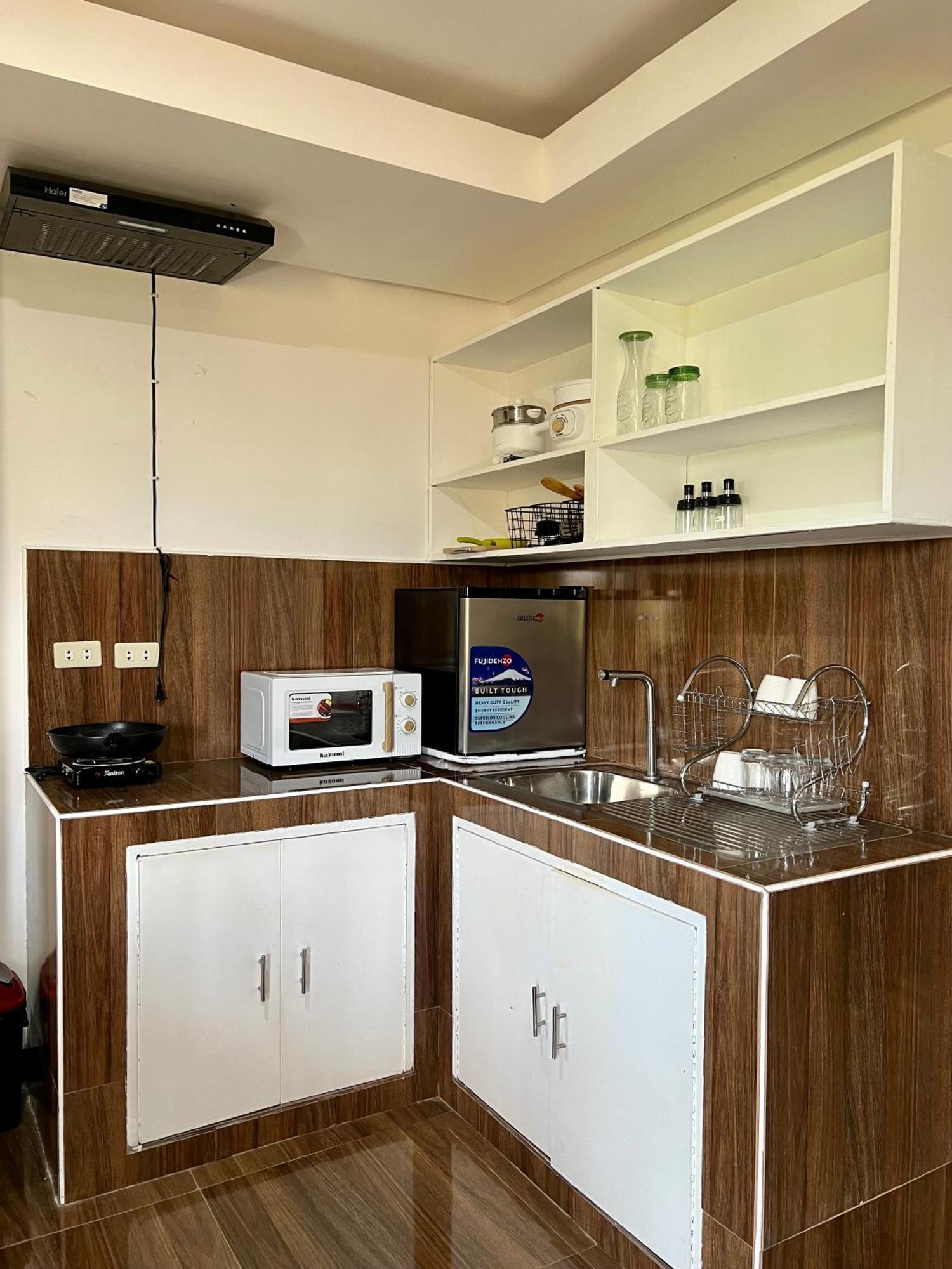 Island Wanderers Inn Корон Екстер'єр фото